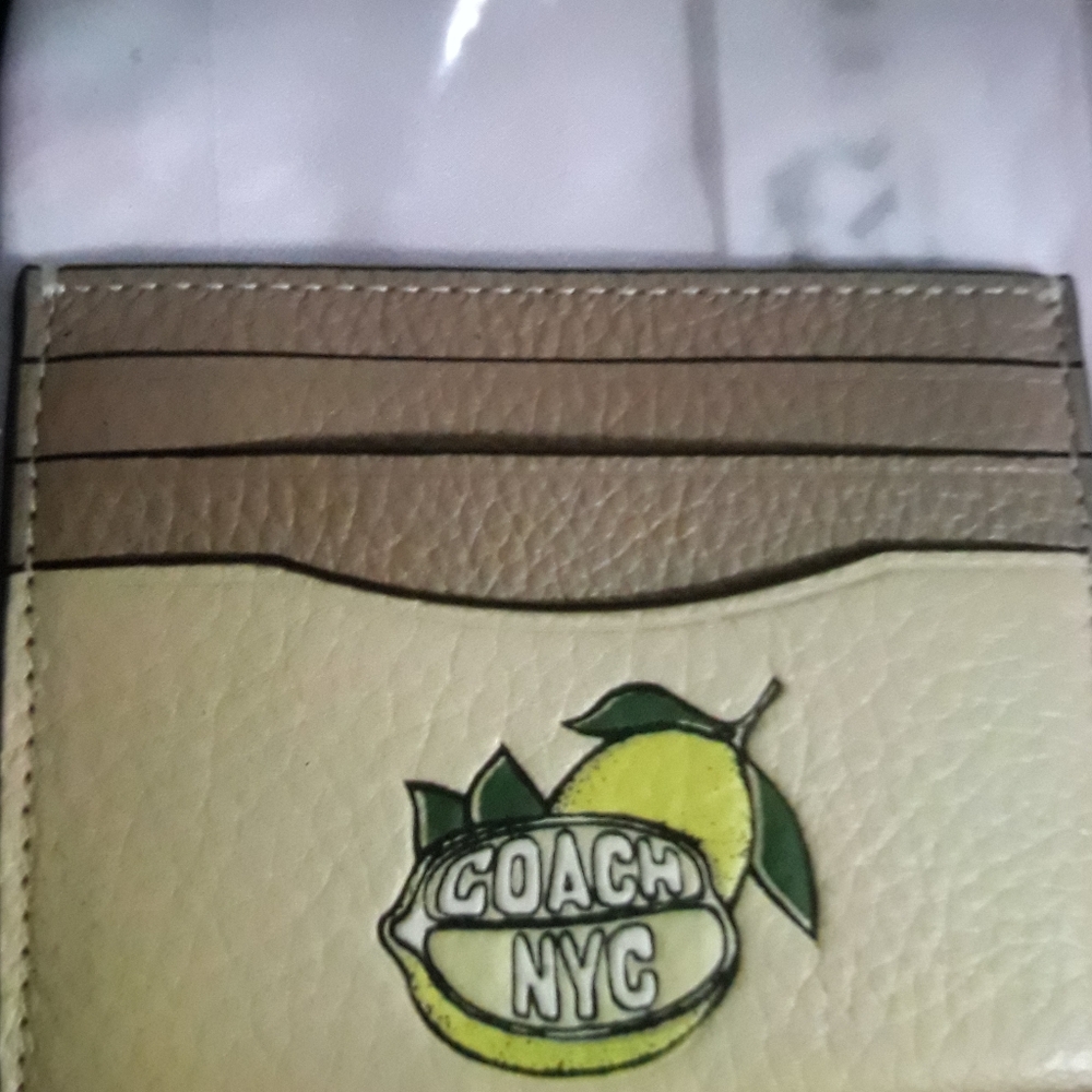 COACH Mini Thin Id Holder CASE Lemon Print - Card Holder NEW New With Tags NWT - Picture 4 of 4